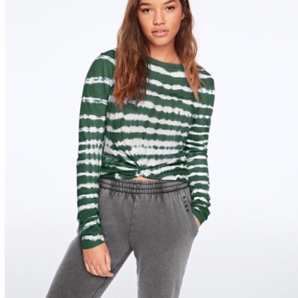 HP ( Victoria’s Secret Pink) crop top